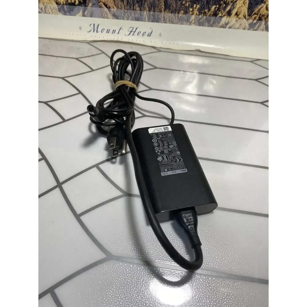 Genuine Dell 65W Charger AC Power Adapter LA65NM130 .Big Barrel. Dell 3189 3180